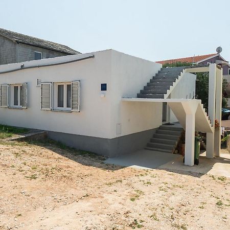 Apartment Ljuba Примоштен Экстерьер фото